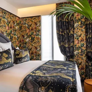 Hotel Ginette A La Folie & ****